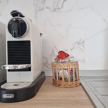 Infinity 306 Pool & *